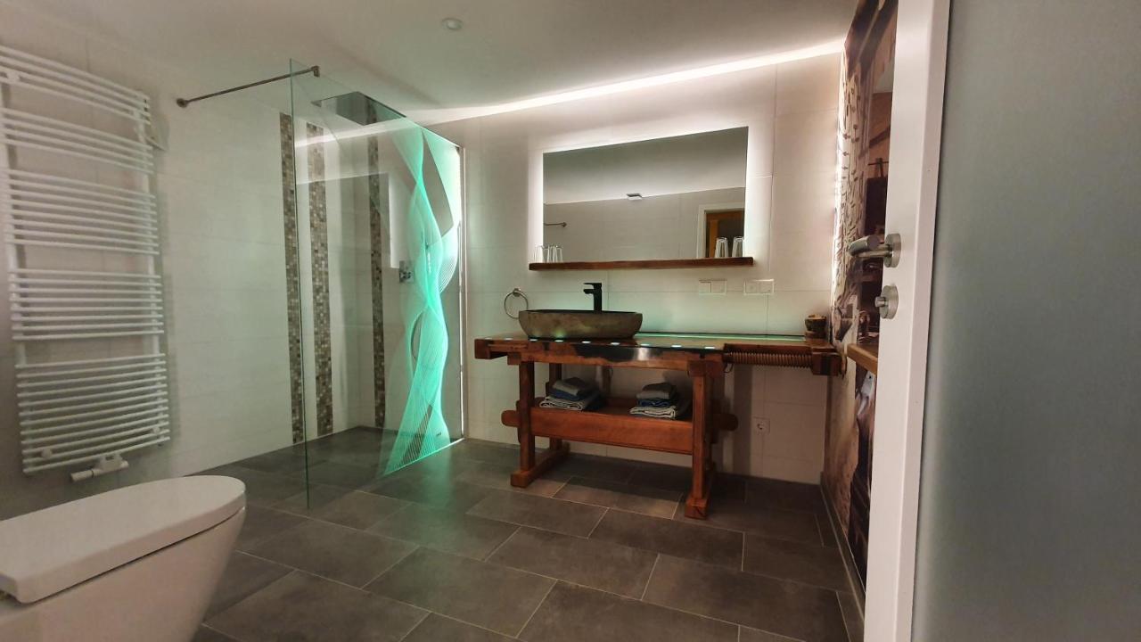 Ferienhaus Balkenkunst Radebeul Esterno foto