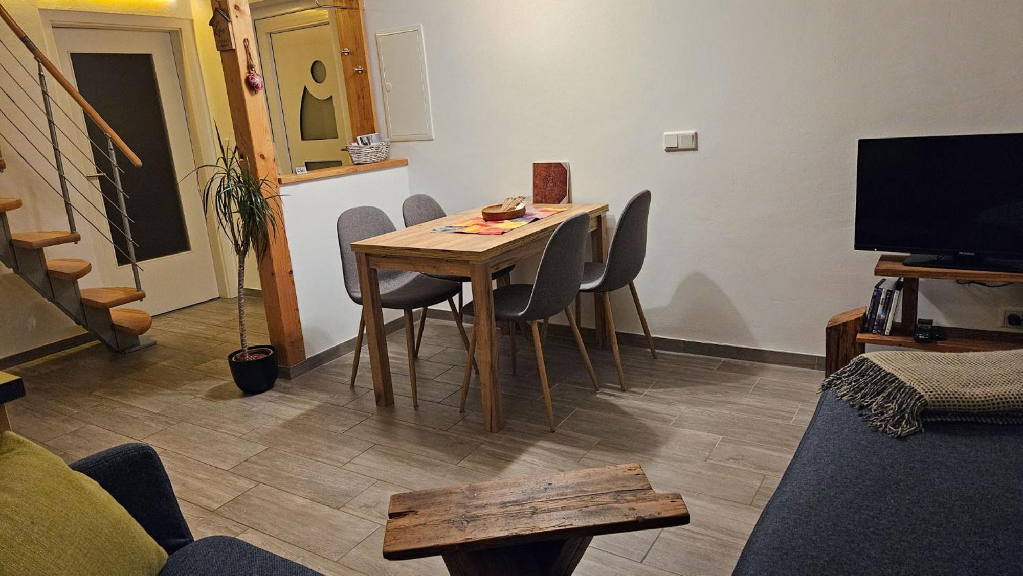 Ferienhaus Balkenkunst Radebeul Esterno foto